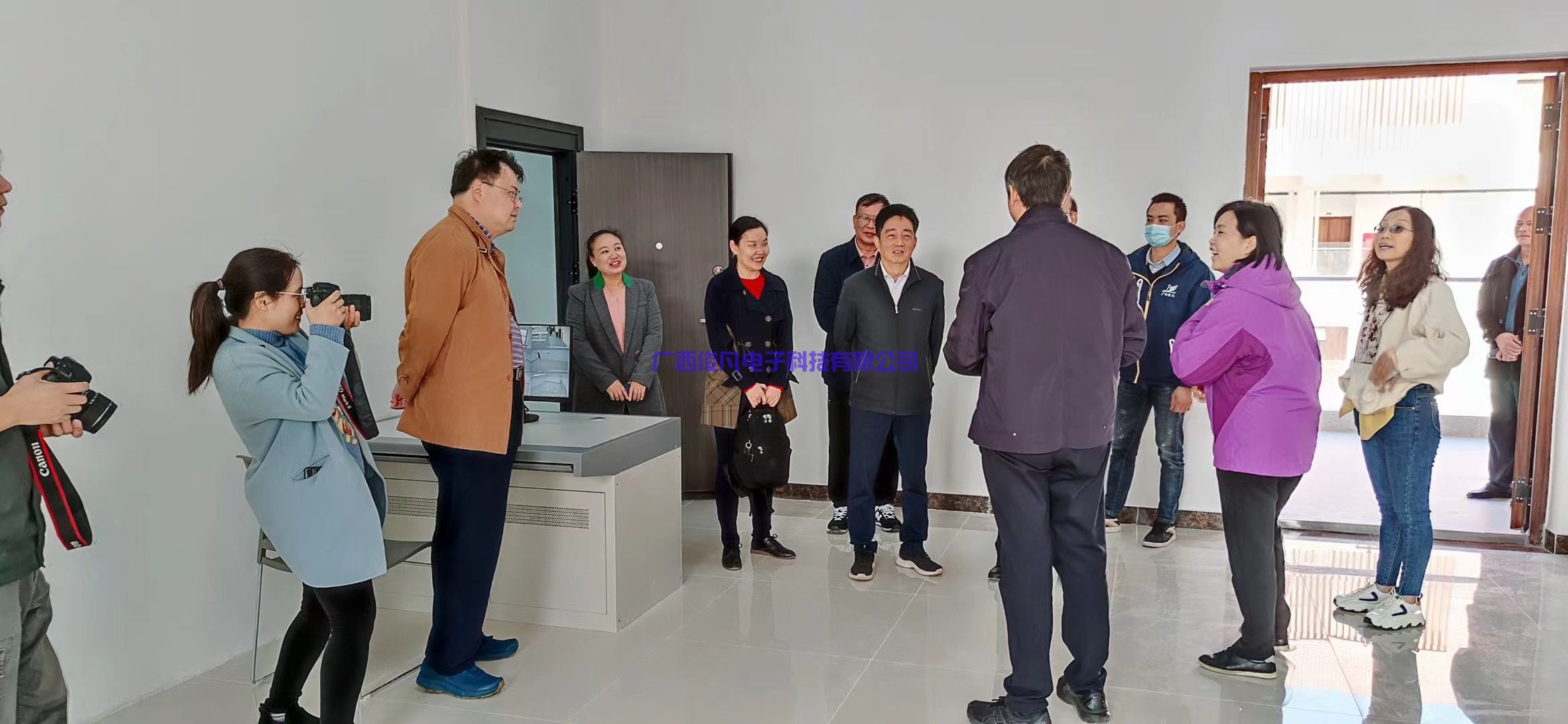 歡迎廳領(lǐng)導(dǎo)、院領(lǐng)導(dǎo)、校領(lǐng)導(dǎo)親臨項(xiàng)目現(xiàn)場指導(dǎo)